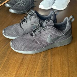 Men’s Nike sneakers size 11US. BLACK